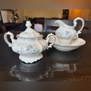 Johann Haviland Bavaria Germany Blue Garland Sugar Bowl And Creamer Set